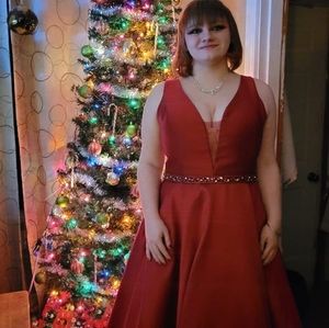 Meet your Posher, Ellen